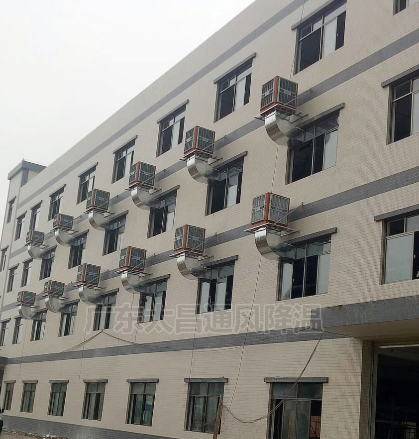 潤東方環(huán)?？照{(diào) 實(shí)力打造省電廠房通風(fēng)降溫