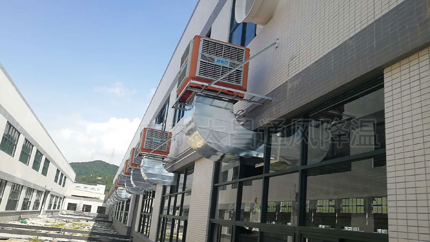 車間降溫都配置安裝節(jié)能環(huán)保空調(diào)，降溫效果好到爆