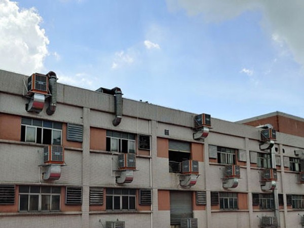 東莞環(huán)?？照{(diào)廠家.1.5KW環(huán)?？照{(diào).車間降溫設(shè)備